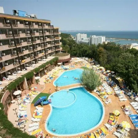 Berlin Park Золотые Пески