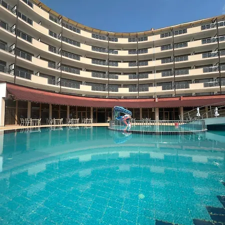 ホテル Berlin Park 4*